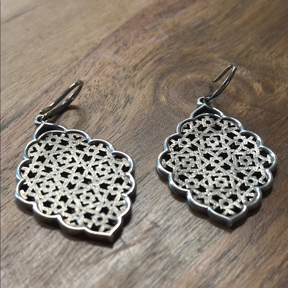 Sterling Silver Jewelry with Elegant Design from Tiffany and co.
